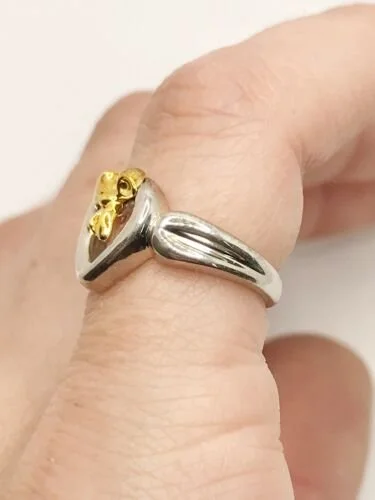 Tiffany & Co. 18KYG & SS 1991 Heart Bow Ring Size 3.5 — DeWitt's